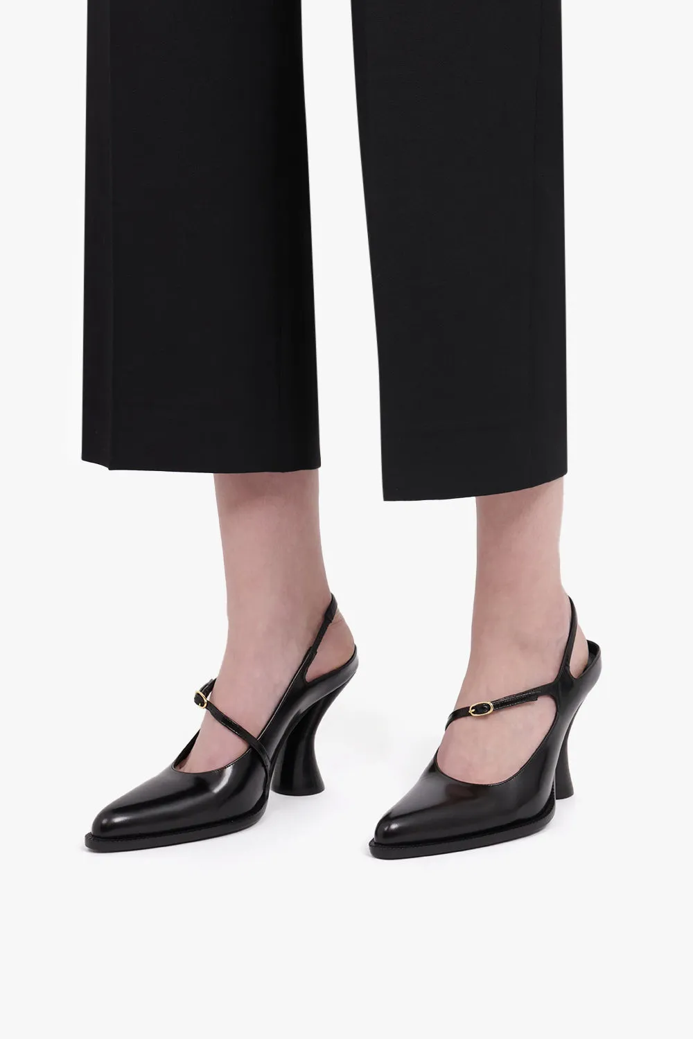 Shiny Pointed Toe Cruved 100Mm Pump | Black